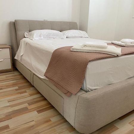 Modern Luxury Apartment In The Heart Of Nicosia Exterior photo