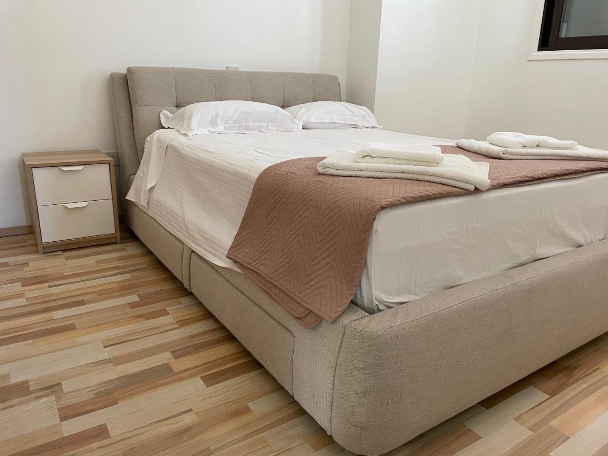 Modern Luxury Apartment In The Heart Of Nicosia Exterior photo